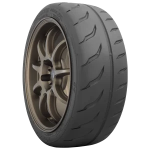 Anvelopa sport Toyo Proxes R888R 225/40/R18 92Y XL Semi-Slick Preț promoțional