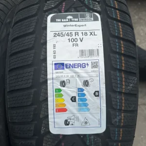 Livrare rapidă Anvelopa Iarna UNIROYAL WinterExpert 245/45 R18 100 V