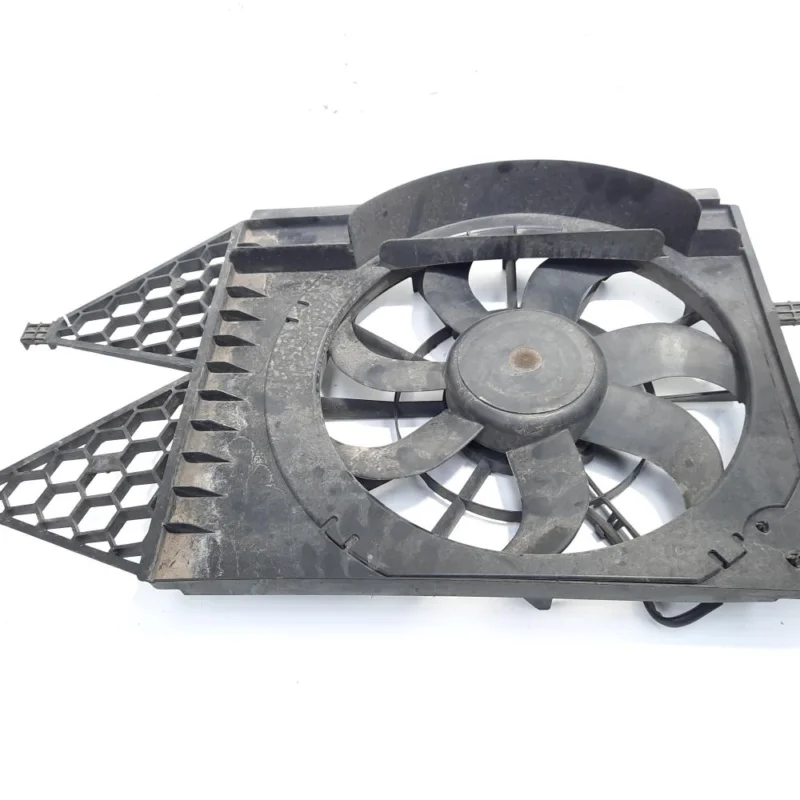 Electroventilator, cod 6R0121207, Skoda Fabia 2 (5J, 542), 1.4 benz, CGG (idi:558640) Livrare gratuită