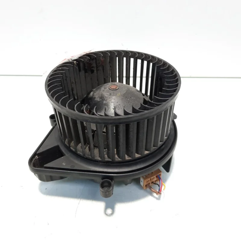 Ventilator bord climatronic, cod 8E1820021E, Audi A4 (8EC, B7) (idi:559142) Cumpără acum