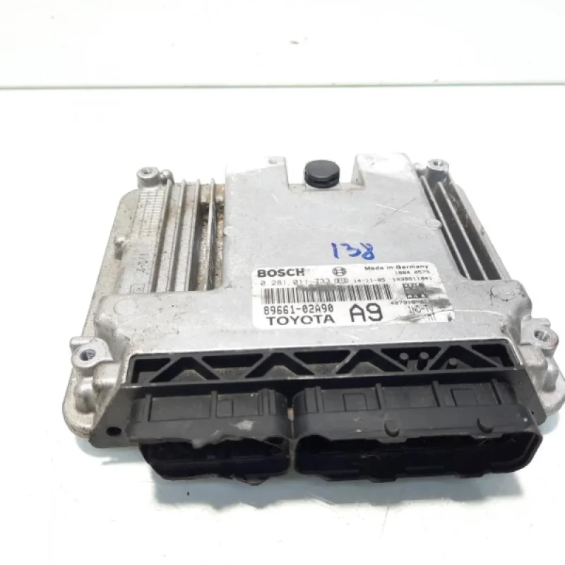 Calculator motor ECU, cod 89661-02A90, 0281011733, Toyota Corolla (E12), 1.4 diesel (id:560497) Ieftin