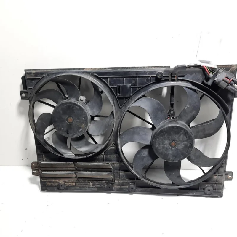 Ultima șansă Grup electroventilatoare, cod 1K0121207BC, Vw Passat Variant (365) 1.6 TDI, CAY (idi:558076)