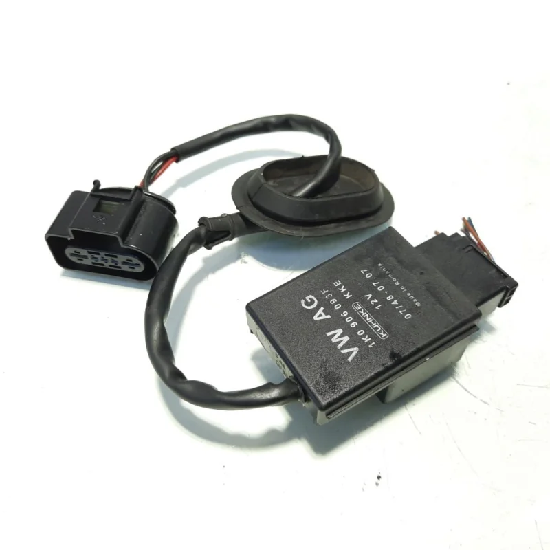 Retur gratuit Releu pompa combustibil, cod 1K0906093F, Vw Golf 6 (5K1) 1.4 TSI, CAXA (id:558954)