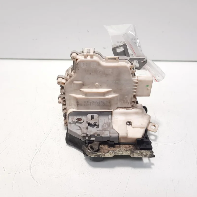 Broasca usa dreapta fata, cod 8J1837016C, Audi A4 Avant (8K5, B8) (id:556420) Premium