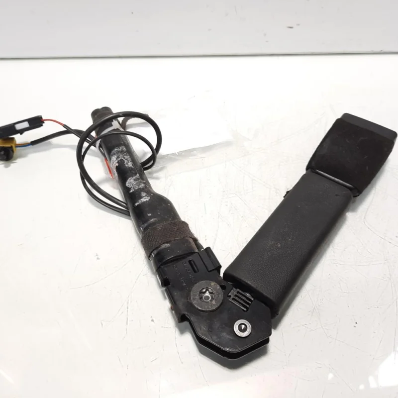 Preț mic Capsa centura dreapta fata cu fir, cod 13305711, Opel Meriva B (id:555297)