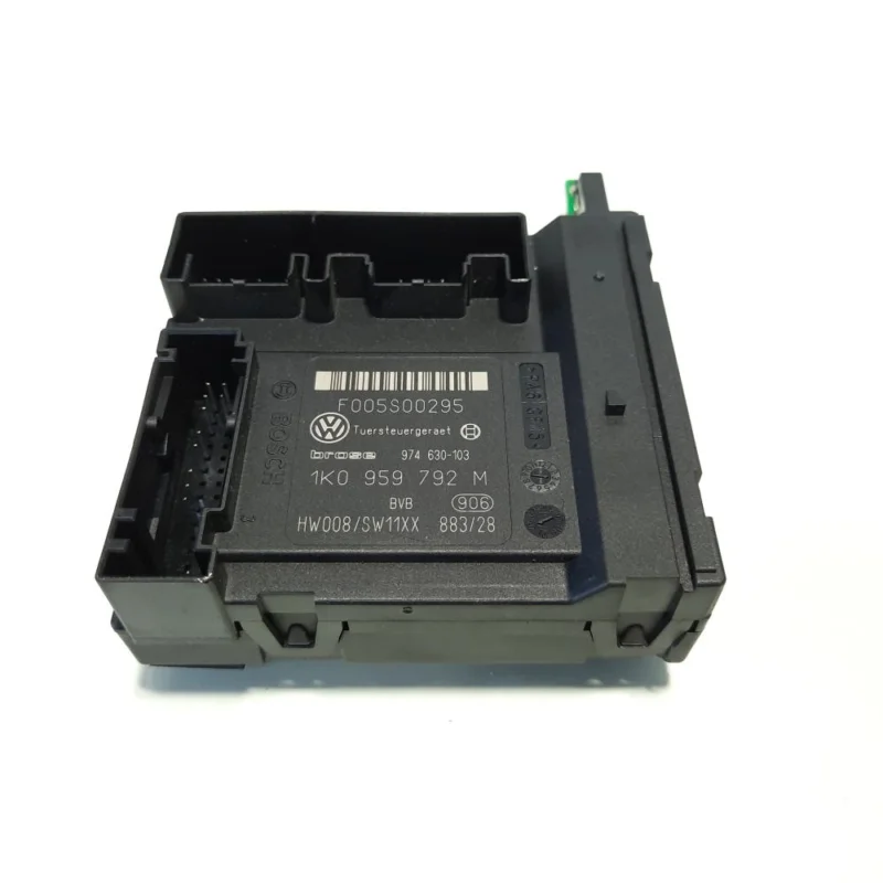 Reducere specială Modul usa dreapta fata, cod 1K0959792M, VW Passat Variant (3C5) (id:552395)