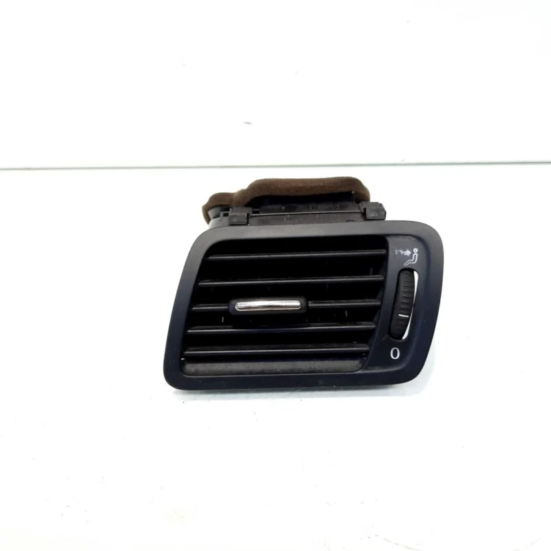 Cumpără online Grila aer bord stanga, cod 3C1819701E, VW Passat Variant (3C5) (id:548683)