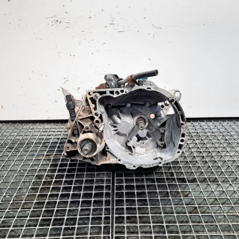 Cutie viteze manuala, Dacia Sandero, 1.2 16v benz, D4F732, 5 vit man (id:539535) Preț redus