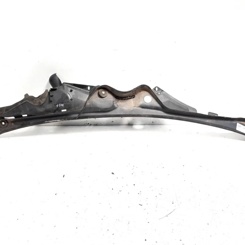 Grila stergatoare fata, cod A2118301213, Mercedes Clasa E (W211) (id:539577) Ofertă