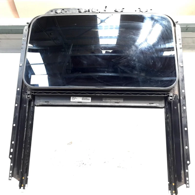 Cumpără acum Trapa, Vw Passat Variant (3C5) (id:538179)