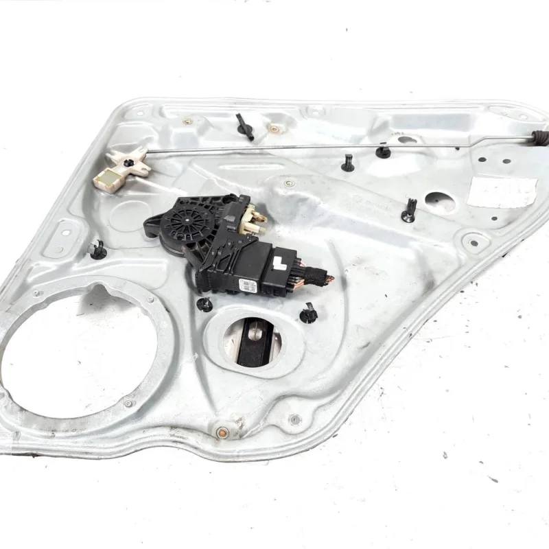 Cel mai vândut Macara cu motoras dreapta spate, cod 3B5839756C, Vw Passat (3B3) (id:532112)