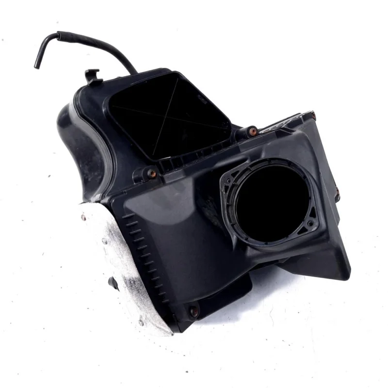 Retur ușor Carcasa filtru aer, cod 8K0133837, Audi A5 Sportback (8TA) 2.0 TDI, CAG (idi:526650)