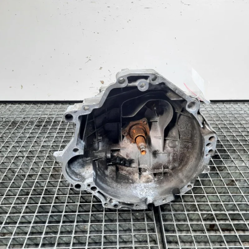 Cumpărături sigure Cutie de viteza manuala, cod GGB, Vw Passat (3B3) 1.9 TDI, AWX, 5 vit man (id:526220)