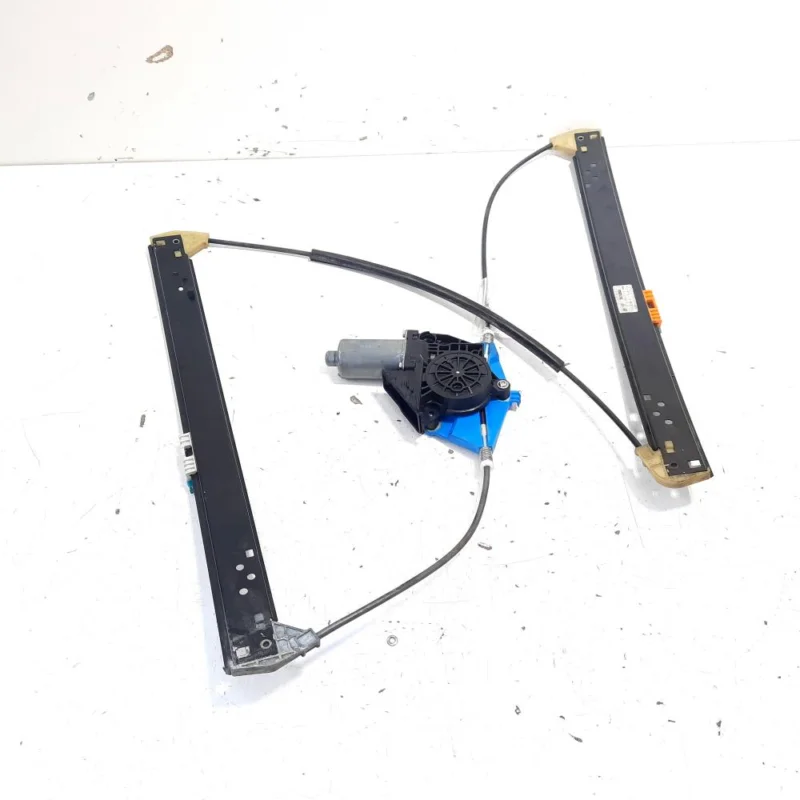 Macara cu motoras dreapta fata, cod 7L0837462C, Vw Touareg (7LA, 7L6) (id:528227) Retur gratuit