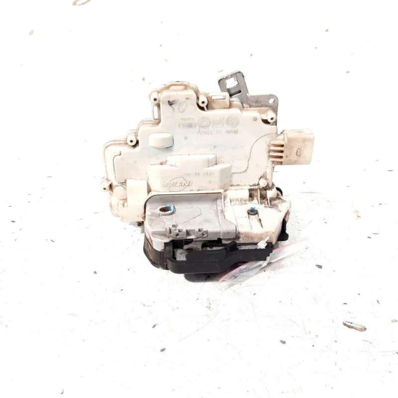 Doar azi Broasca dreapta fata, cod 4F1837016, Audi A6 (4F2, C6) (id:527249)