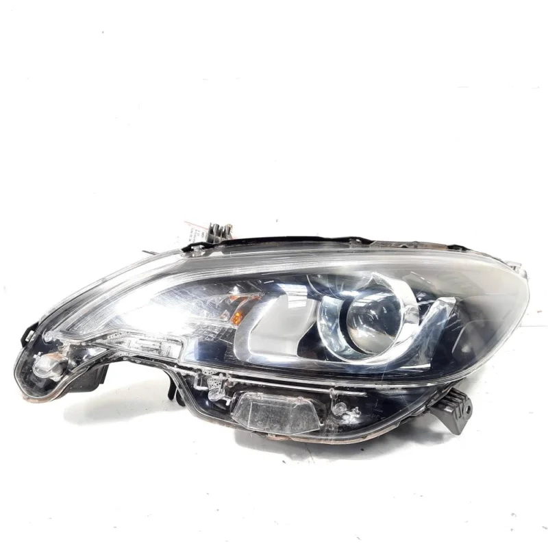 Reducere Far stanga cu lupa, Peugeot 108 (id:526999)