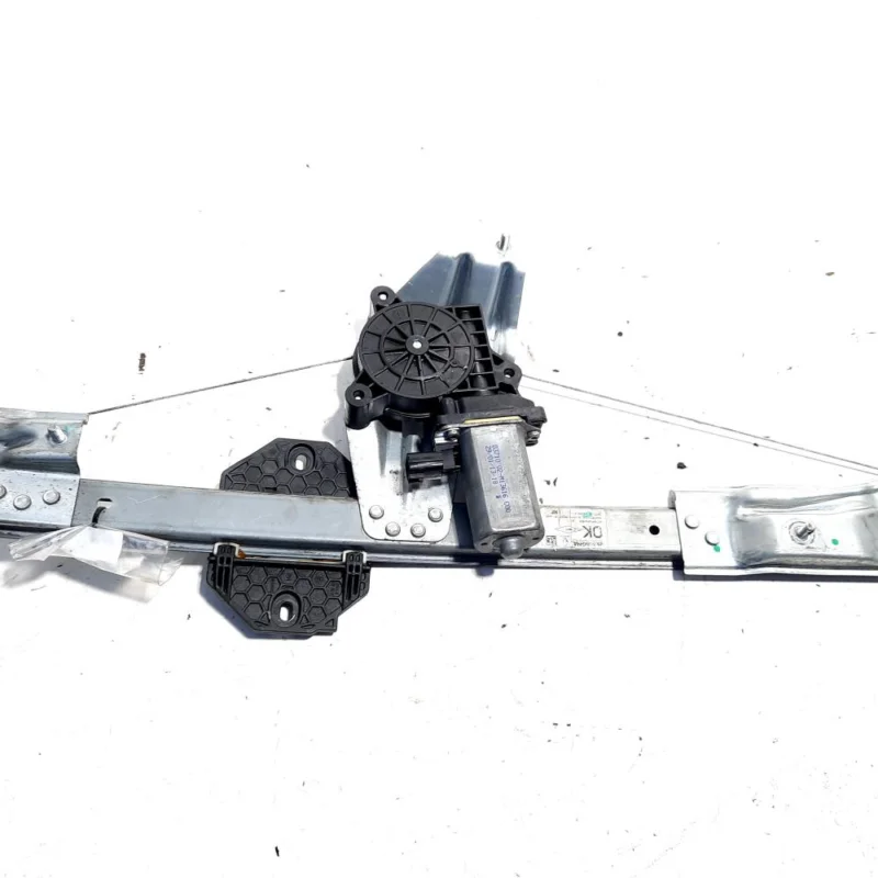 Calitate înaltă Macara cu motoras dreapta fata, cod 807209299R, Dacia Logan 2 (idi:513929)