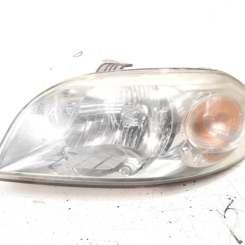 Far stanga, Chevrolet Aveo sedan (T200,T250) (id:521802) Preț redus