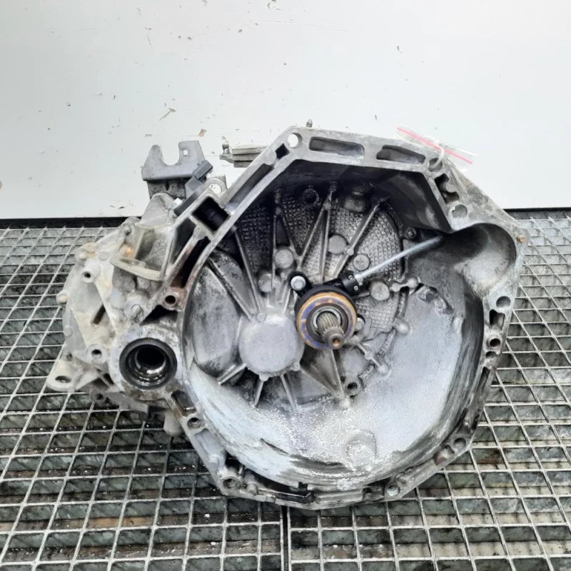 Ofertă specială Cutie de viteze manuala, cod 8200793334, Nissan Qashqai, 1.5 DCI, K9KF646, 6 vit man (id:519730)