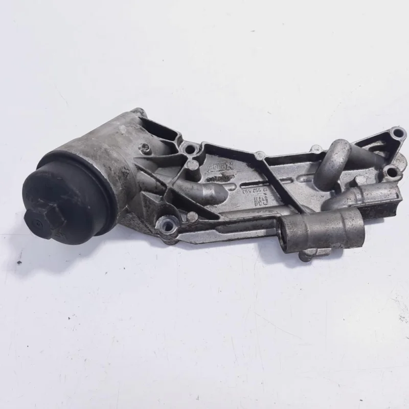 Doar azi Carcasa filtru ulei, cod GM12992593, Opel Astra H Twin Top, 1.8 benz, Z18XER (idi:494965)