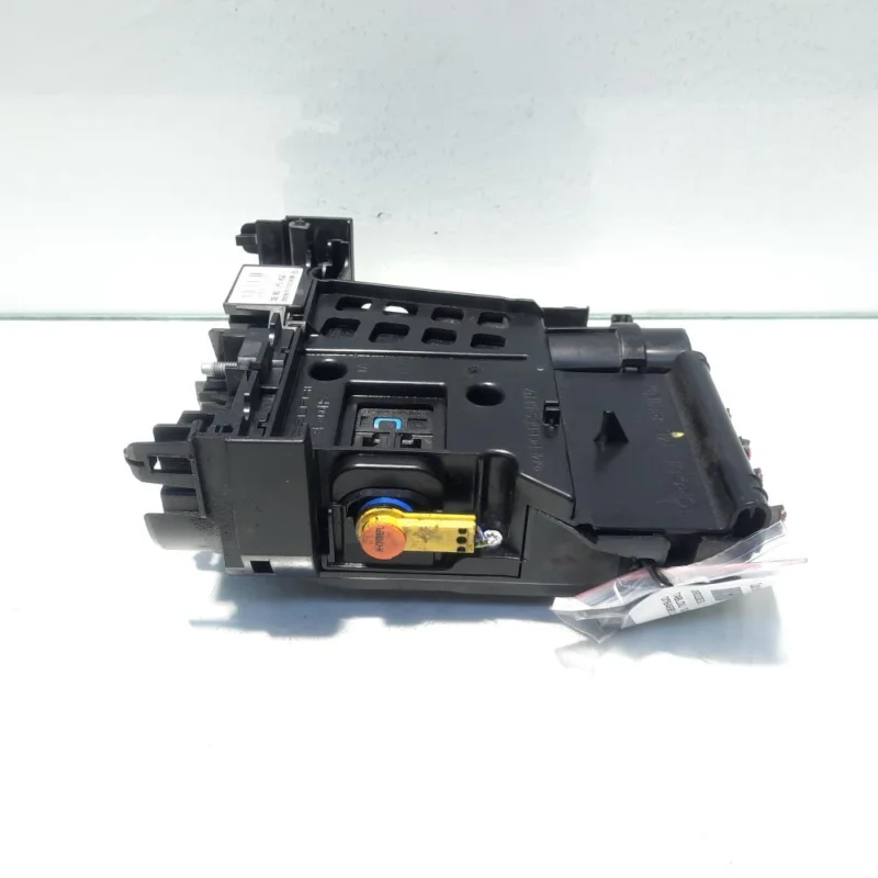 Reducere de preț Tablou sigurante, cod A2045403850, Mercedes Clasa C Coupe (C204) (idi:499064)