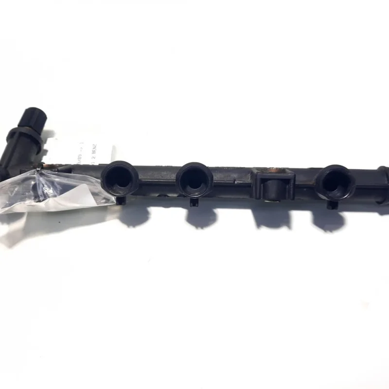 Rampa injectoare, cod 32190118301, Fiat, 1.2 benz, 188A4000 (idi:509250) Ofertă de sezon
