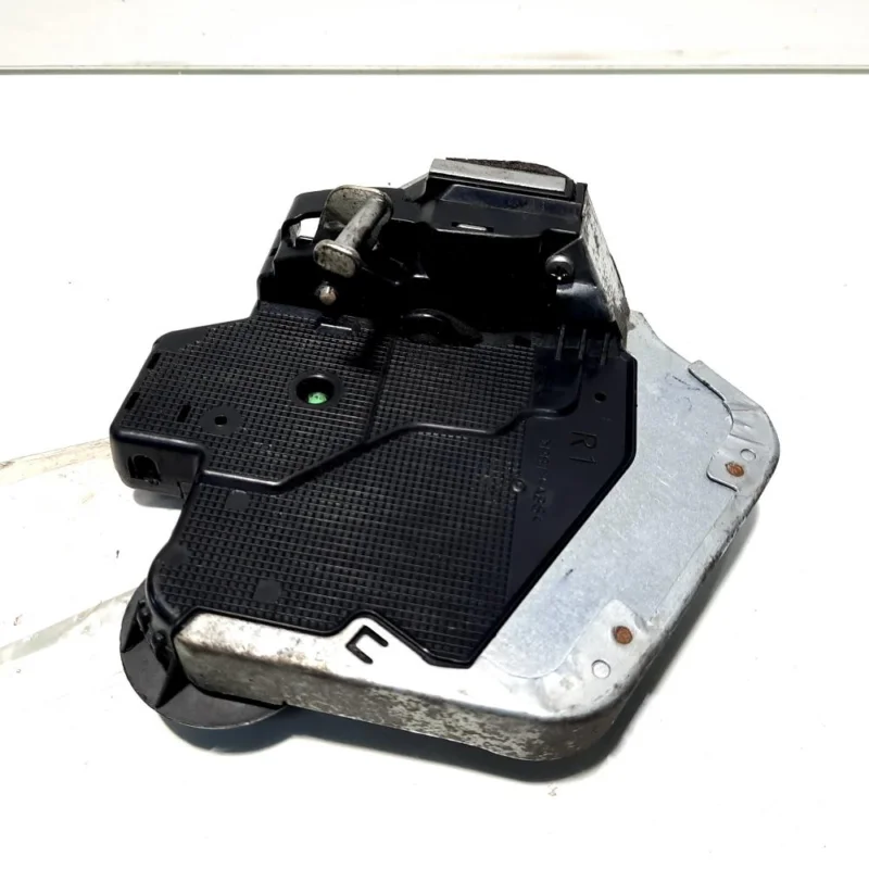 Mai ieftin Broasca dreapta spate, Toyota Avensis III (T27) (id:512421)