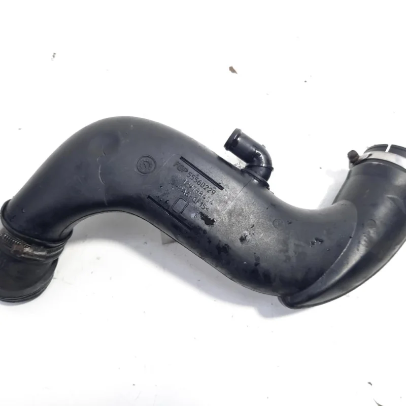 Vezi acum Tub aer, cod GM55560229, Opel Zafira B (A05) 1.9 CDTI, Z19DTH (id:507768)