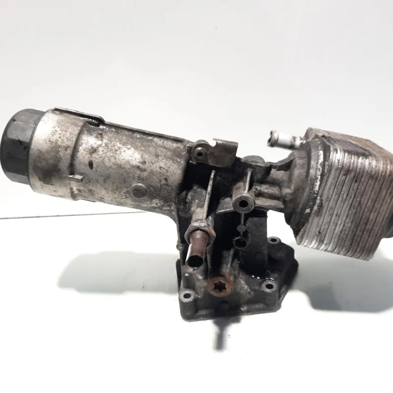 Super ofertă Carcasa filtru ulei cu racitor ulei, cod 038115389C, Vw Golf 4 (1J1) 1.9 TDI, ASZ (id:507522)