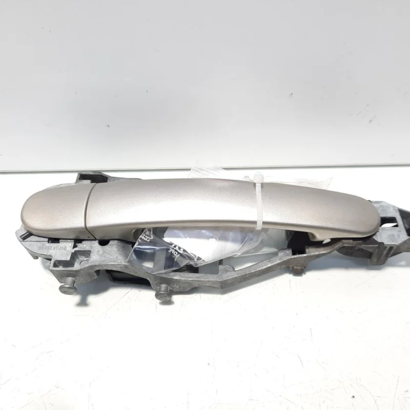 Cumpărături sigure Maner stanga spate, Skoda Octavia 2 (1Z3) (id:502188)