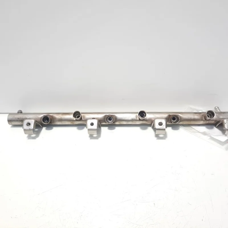 Cumpără acum Rampa injectoare, cod 022133315M, Audi A3 (8P1) 3.2 benz V6, BMJ (id:501671)