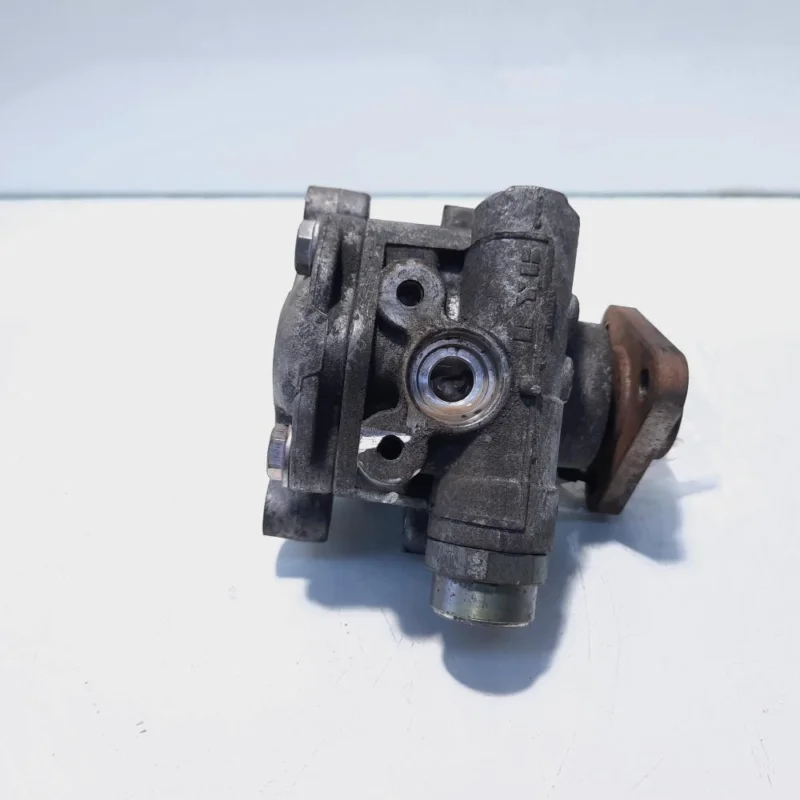 Pompa servo directie, cod 8D0145177D, Skoda Superb I (3U4), 2.5 TDI (idi:496210) Livrare rapidă
