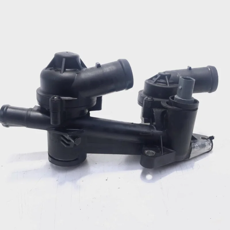 Corp termostat, cod 03C121026AC, VW Golf 5 Variant (1K5), 1.4 TSI, CAXA (idi:495683) Reducere specială