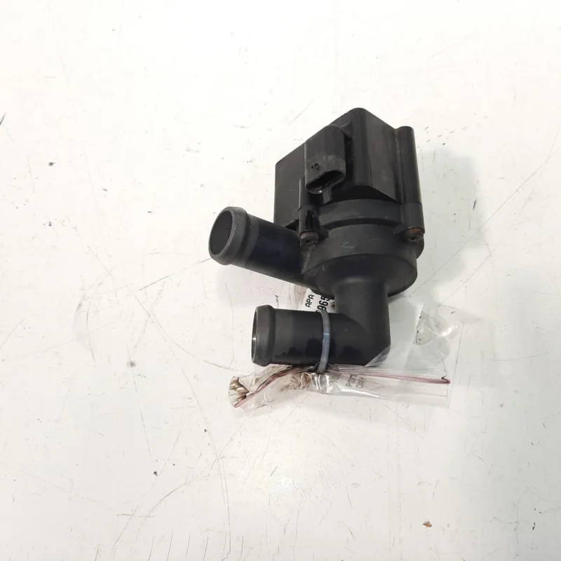 Pompa recirculare apa, cod 5N0965561, Skoda Octavia 2 (1Z3), 1.6 TDI, CAY (idi:491214) Ofertă specială