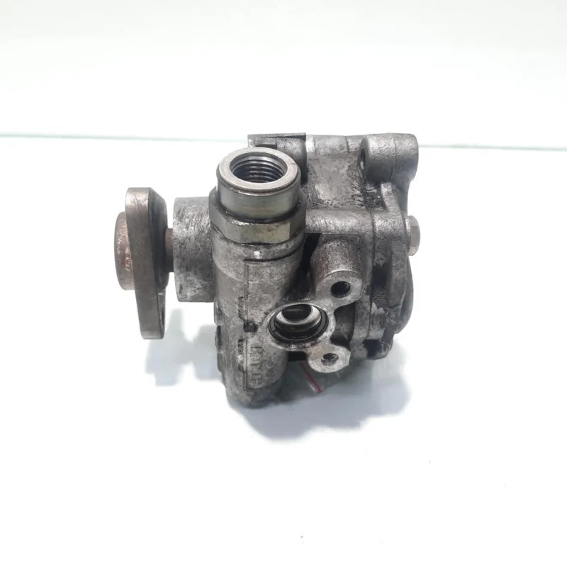 Ultima șansă Pompa servo directie, cod 8D0145177Q, VW Passat Variant (3B6), 1.9 TDI, AVB (idi:494451)