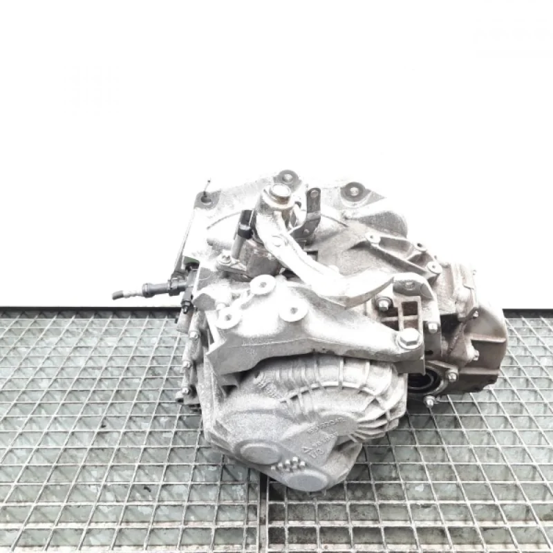 Preț mic Cutie viteza manuala, cod GM55561599, Opel Astra J, 1.7 cdti, A17DTR, 6 vit man (pr:110747)