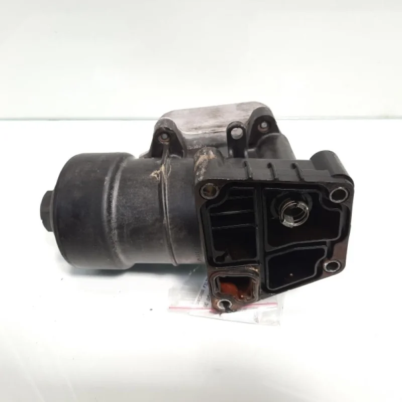 Vezi acum Carcasa filtru ulei si racitor ulei, cod 03L115389C, 03L117021C, Audi A3 Sportback (8PA), 1.6 TDI, CAY (idi:476924)