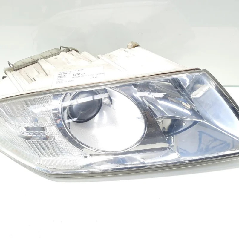 Far dreapta cu lupa si xenon, Skoda Octavia 2 (1Z3) (idi:476171) Cumpără acum
