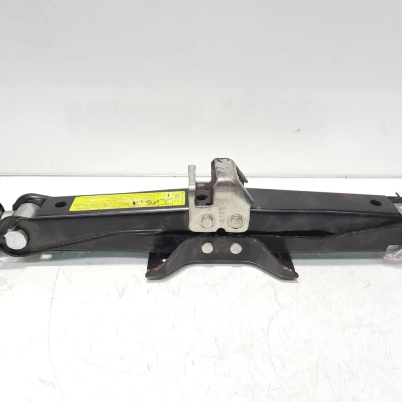 Reducere de preț Cric, cod 8K0011031C, Audi A4 (8K2, B8) (idi:473263)