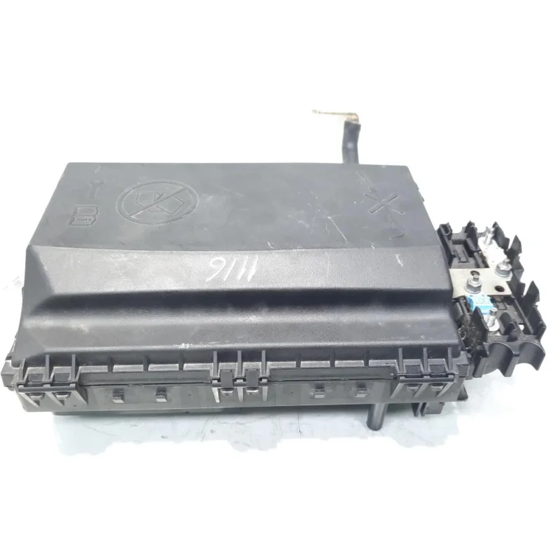 Tablou sigurante, cod GM13302323, Opel Astra J Sedan, 1.6 benz, A16XER (idi:471740) Plată securizată