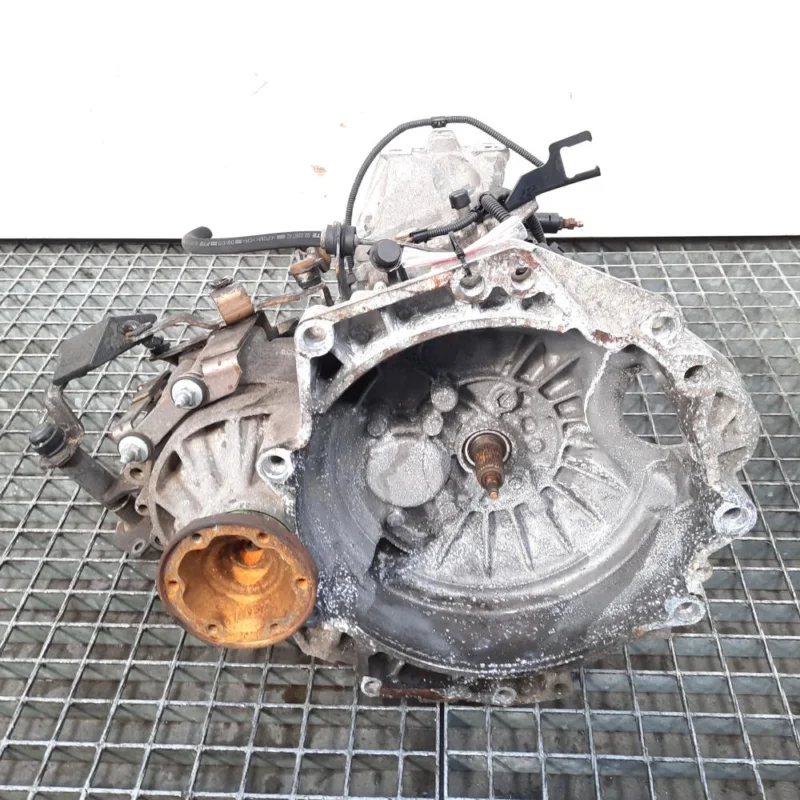 Preț promoțional Cutie viteze manuala, cod ERT, VW Golf 4 (1J1), 1.4 benz, AHW, 5 vit man (idi:471844)