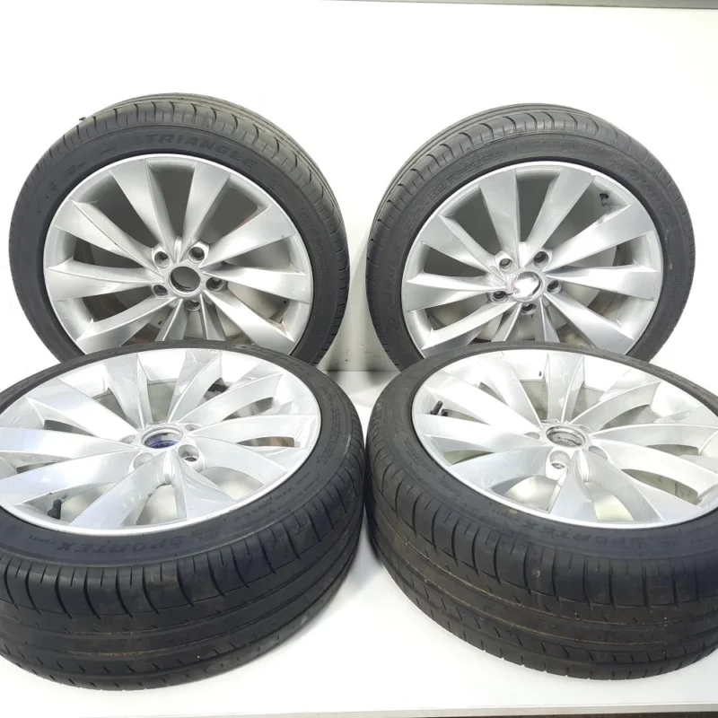 Super ofertă Set jante aliaj R18, Vw Passat CC (357) (id:468041)