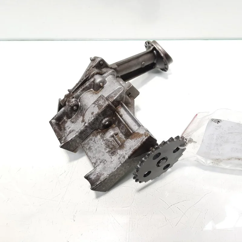 Mai ieftin Pompa ulei, cod 8200307174, Nissan Micra 3 (K12) 1.5 dci, K9K704 (idi:466629)