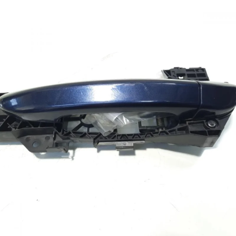 Livrare rapidă Maner stanga fata, VW Passat (3C2) (idi:462795)