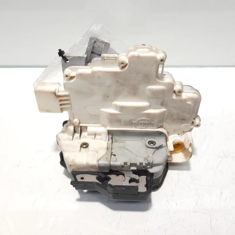 Broasca stanga fata, cod 8E1837015AA, Audi A4 Avant (8ED, B7) (id:460924) Livrare rapidă