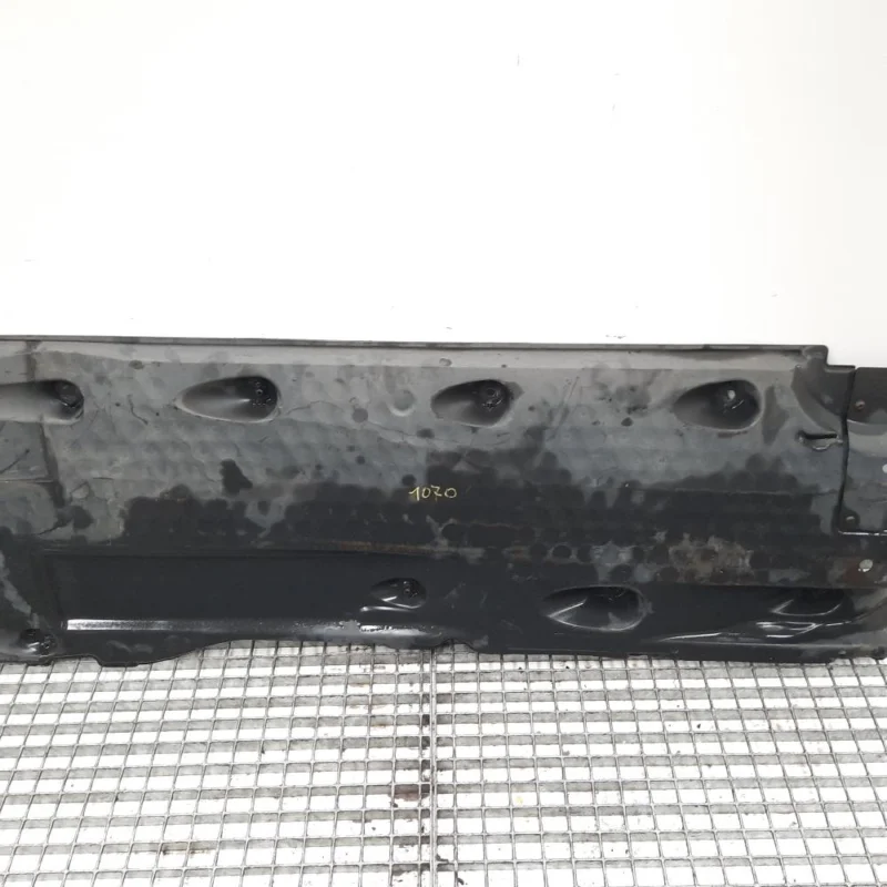 Scut caroserie dreapta, cod 3C0825202F, VW Passat Variant (3C5) Cel mai bun preț