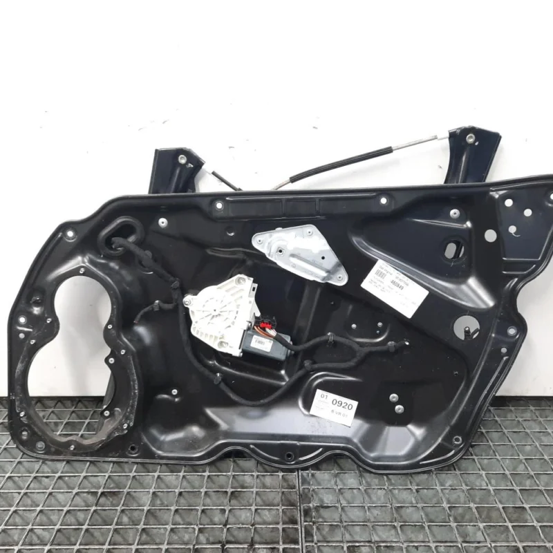 Macara cu motoras dreapta fata, cod 3C1837756G, Vw Passat Variant (3C5) (id:460849) Comandă acum