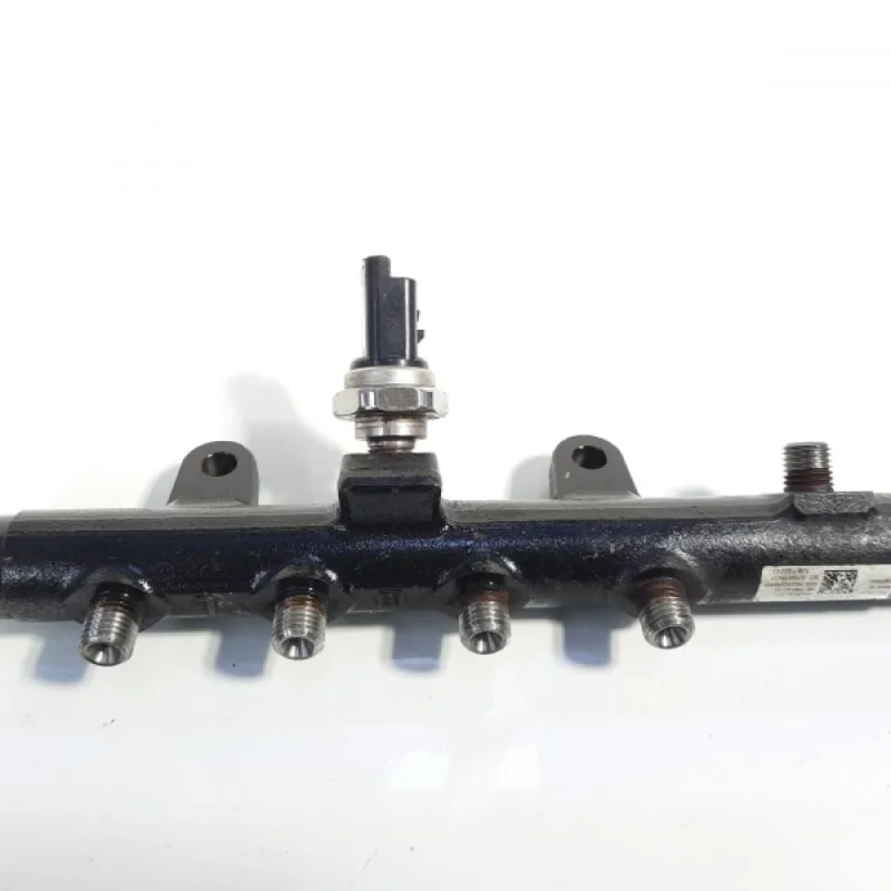 Ofertă Rampa injectoare, cod 8200296867, Renault Megane 2, 1.5dci (id:300389)