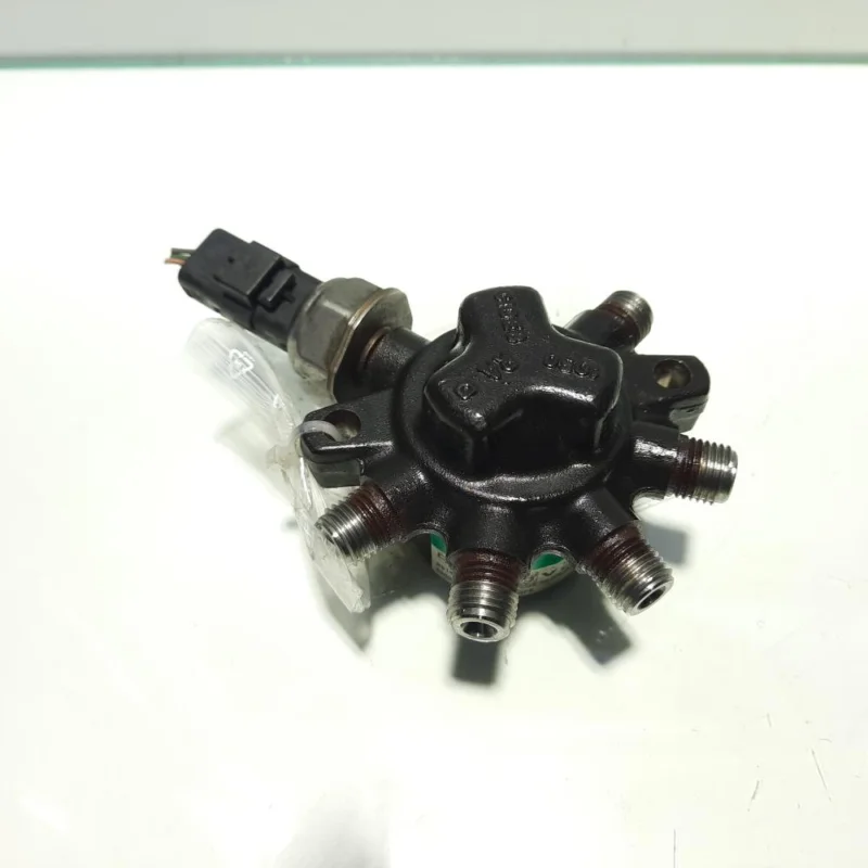 Rampa injectoare cu senzor, cod 8200584034, Renault Clio 2 Coupe, 1.5 DCI, K9K Cel mai bun preț