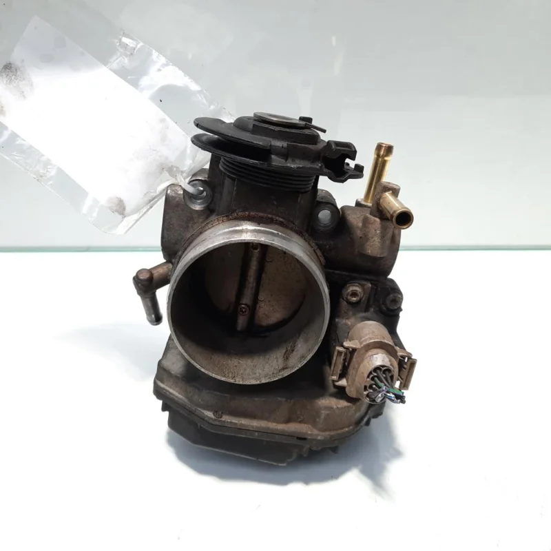 Clapeta acceleratie, cod 06A133064H, Skoda Octavia 1 Combi (1U5), 2.0 benz, AEG Reducere